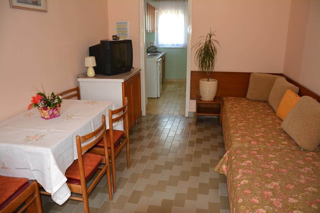 Mira Apartment
